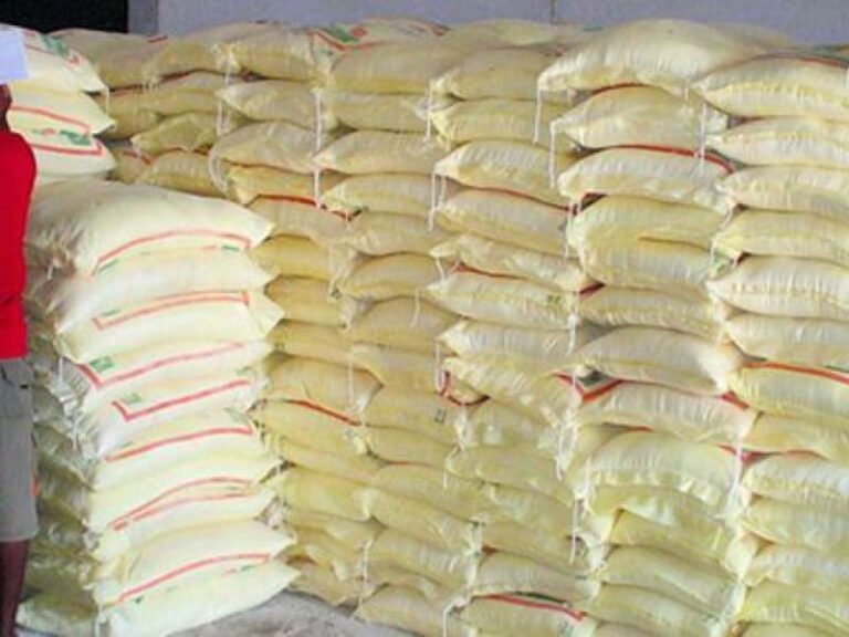 Baraka : le sac de farine de maïs importée de 25 kgs passe de 25 000 Fc à plus de 38 000 Fc.